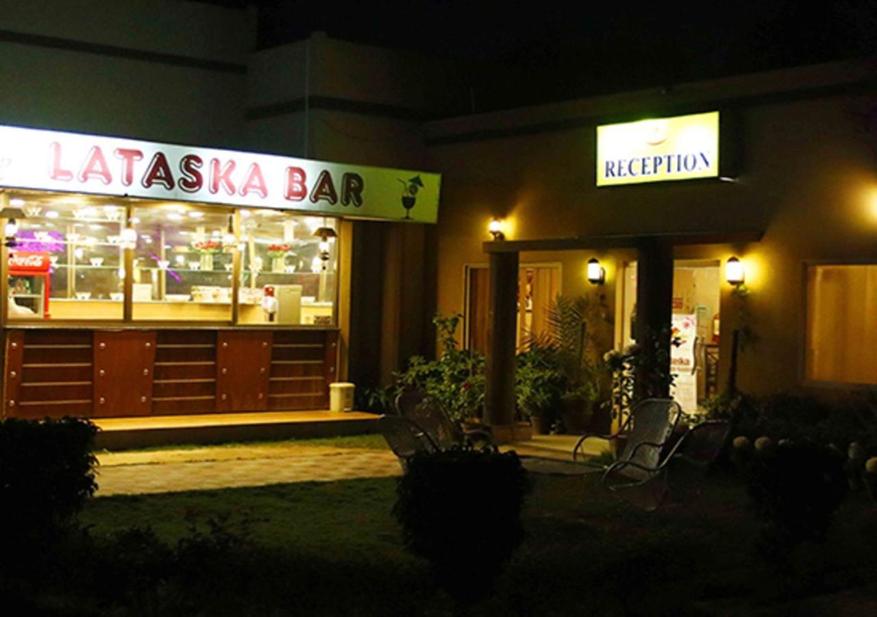 La-Taska Motel Bahawalpur Exterior foto